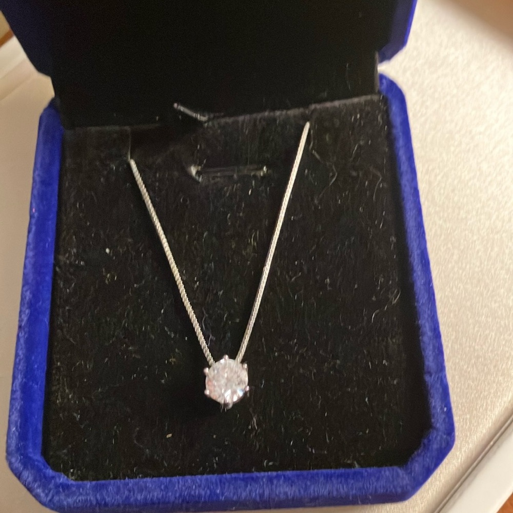 Sterling Silver 1 carat faux diamond necklace
